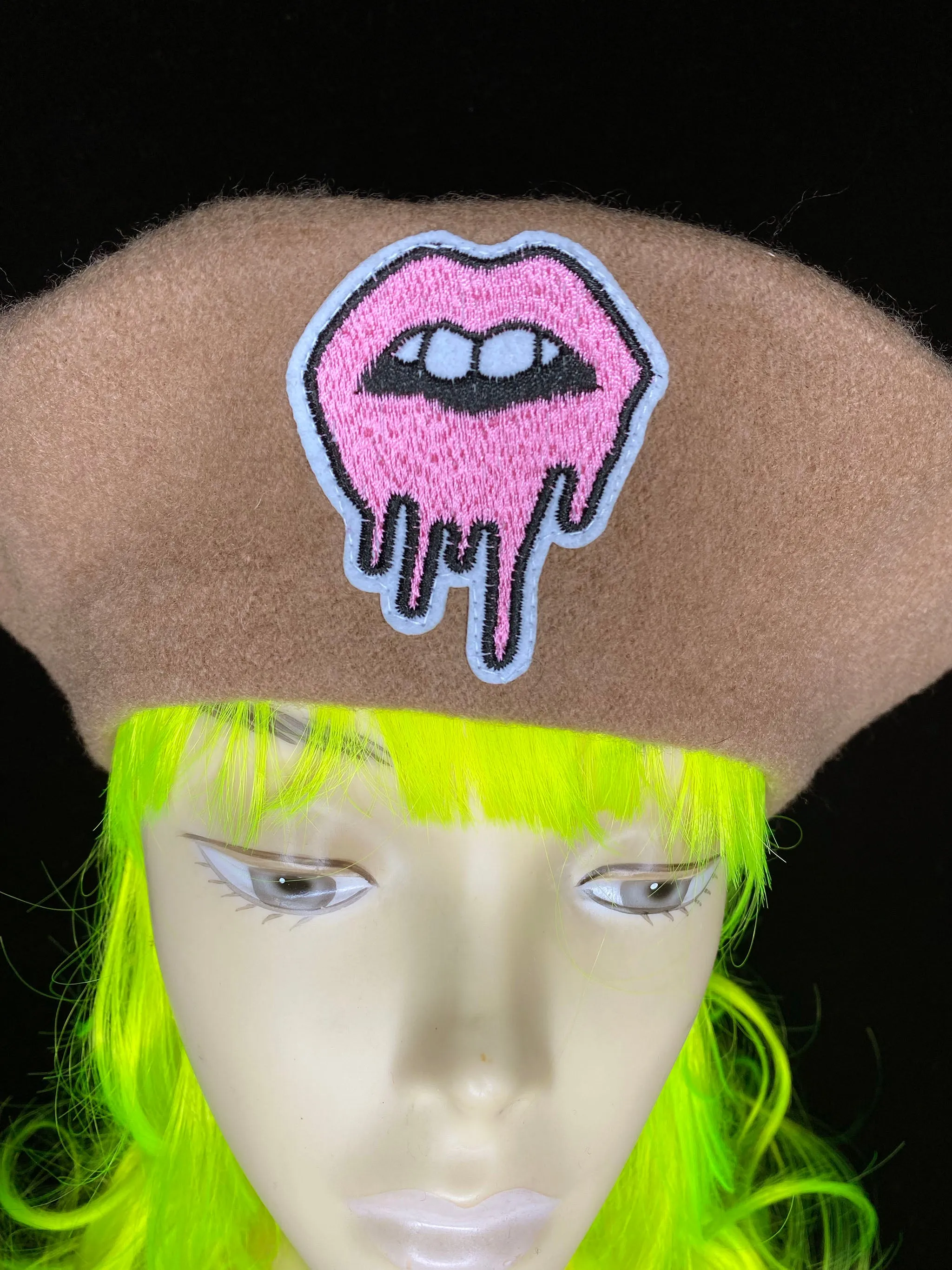Drippy Lips Berets