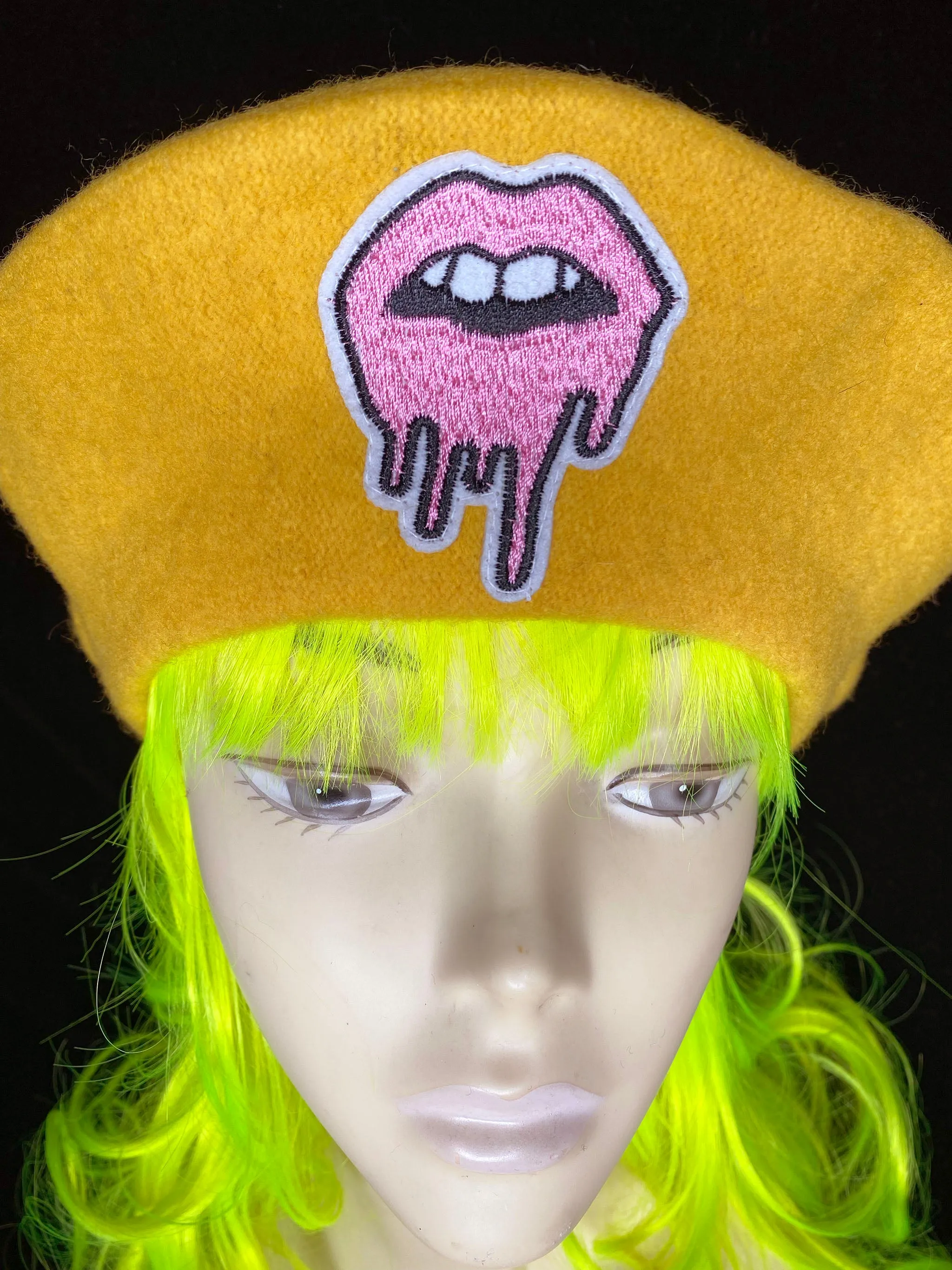 Drippy Lips Berets