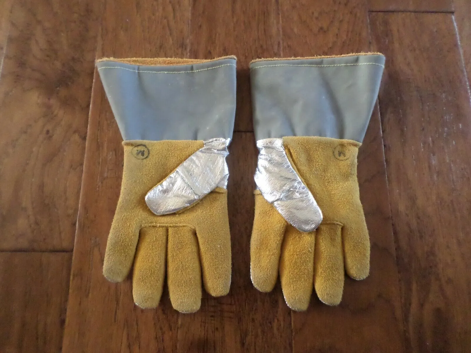 MILITARY ISSUE FIREMAN'S PROXIMITY GLOVES GAUNTLET CUFF ARFF TURNOUT GEAR